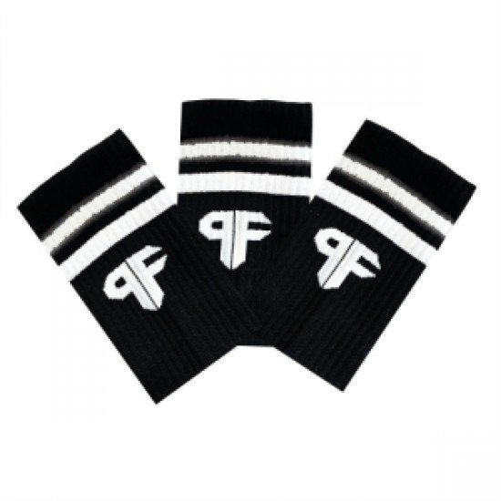 12 Pares de calcetas negras con antiderrapante.