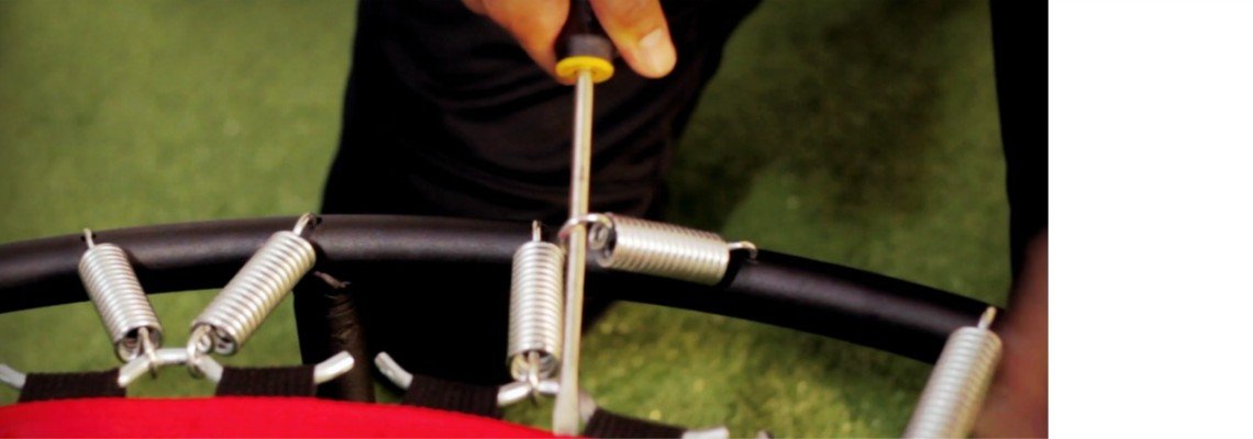 ¿Cómo cambiar un resorte de tu mini trampolín?